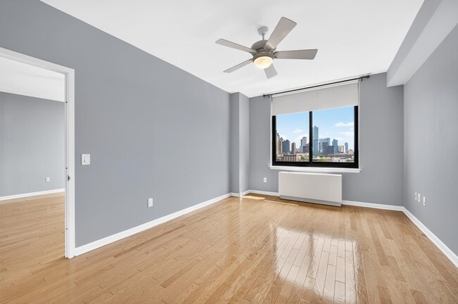 Building Photo - 700 Grove St