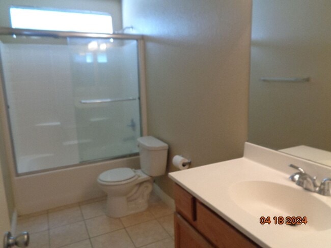 Building Photo - Large West Lancaster 2 Story Built in 2004 with 3638 sq. ft.