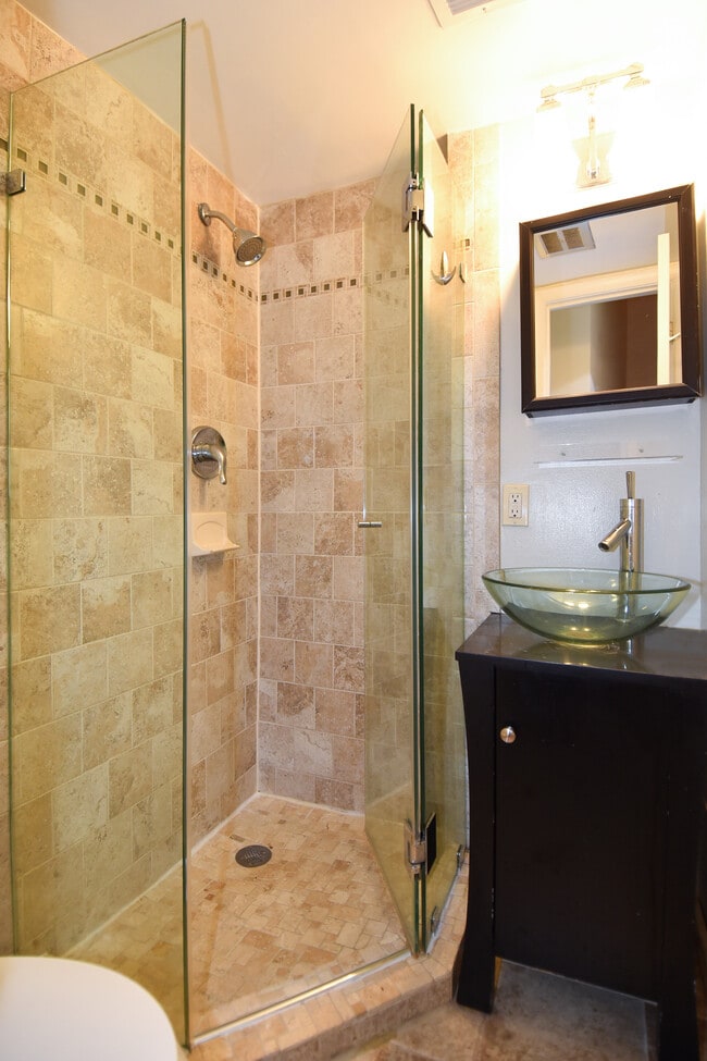 HALL BATHROOM - 4200 River Rd NW