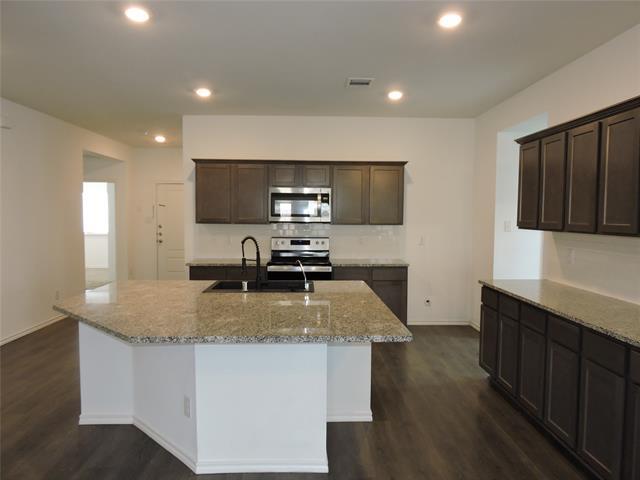 Building Photo - 1307 Community Way