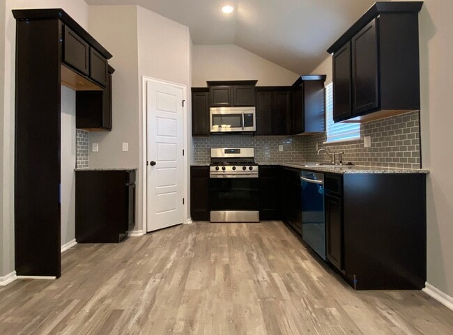 Building Photo - Stunning home for rent