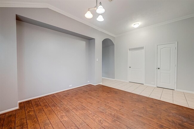 Building Photo - 1807 Hidden Breeze Dr