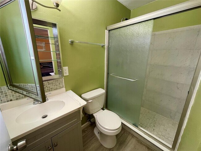 Building Photo - 309 Bryn Mawr Island