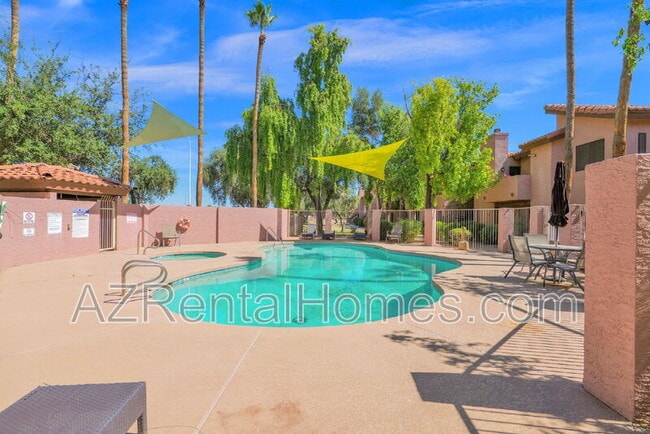 Building Photo - 1075 E Chandler Blvd