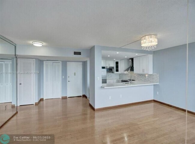 Building Photo - 11930 N Bayshore Dr