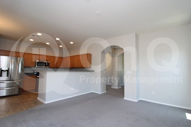 Building Photo - 2020 N Holguin Way