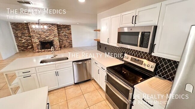 Building Photo - 1009 Alfred Dr