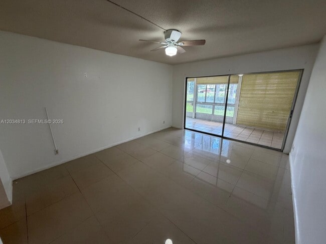 Building Photo - 200 Waterway Dr S