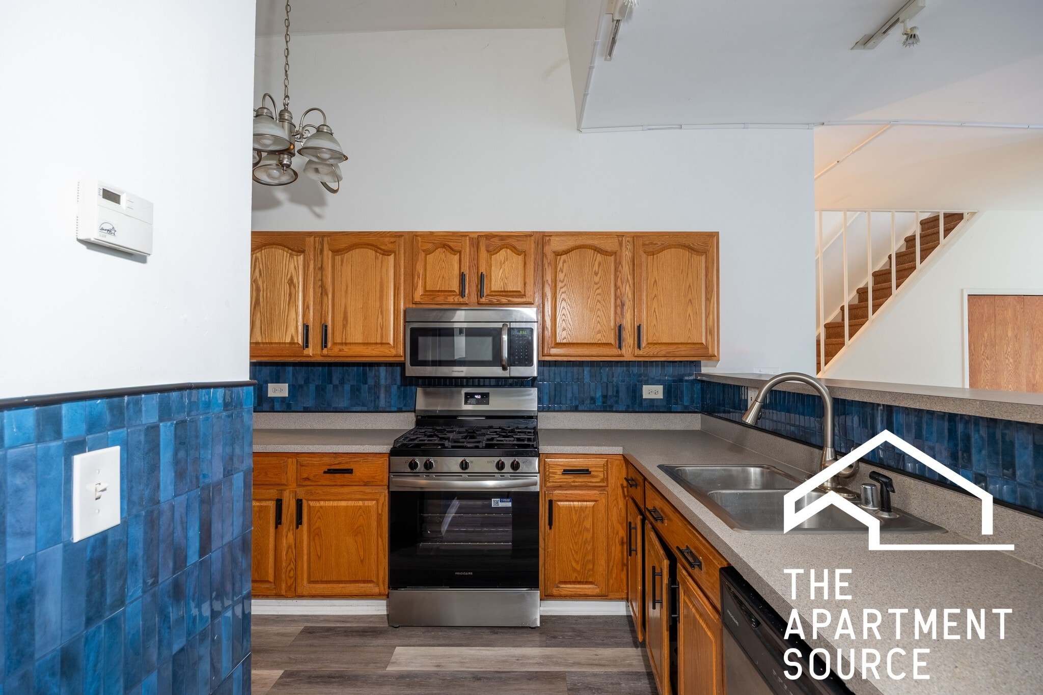 Building Photo - 1844 W Henderson St