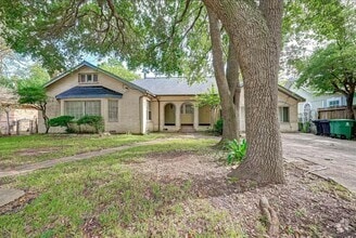 Building Photo - 6109 Saxon Dr