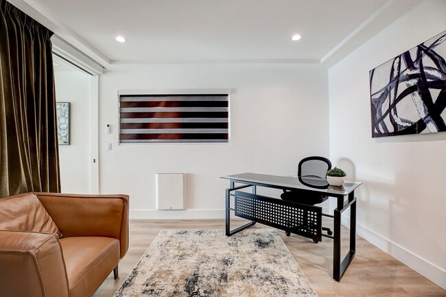 Building Photo - 1 62nd Pl