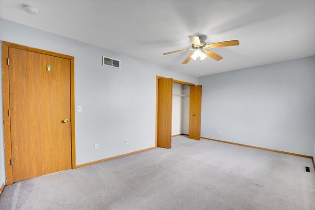 Building Photo - 6621 Samantha Ln