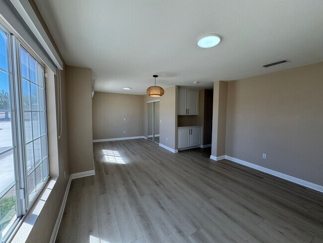 Building Photo - Luxury Skyline Ranch Home with Pool & Stunning Views