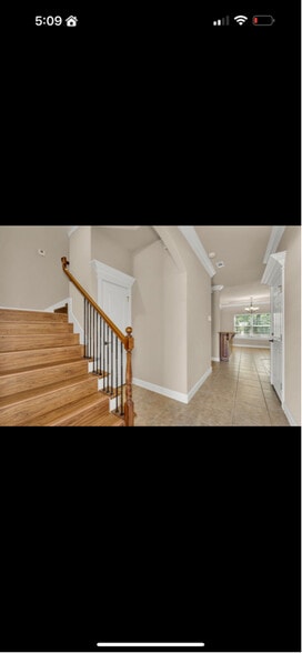 Building Photo - 2714 SW Livingston Square