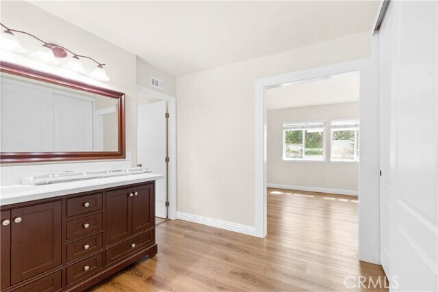 Building Photo - 15772 Exeter St