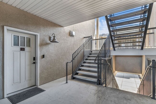 Building Photo - Ranch Landing Condo