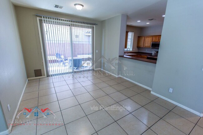 Building Photo - 13562 W Cypress St