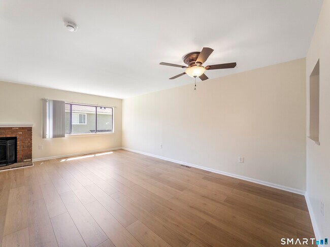 Building Photo - 344 Monticello Dr