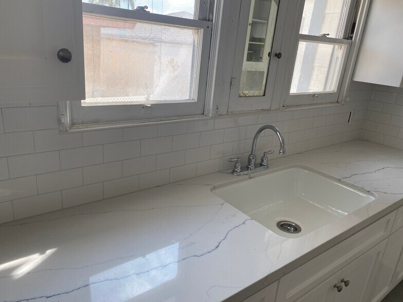 Building Photo - 8830 Underwood St