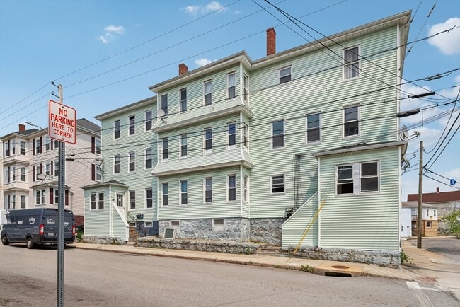Primary Photo - 344 Jencks St