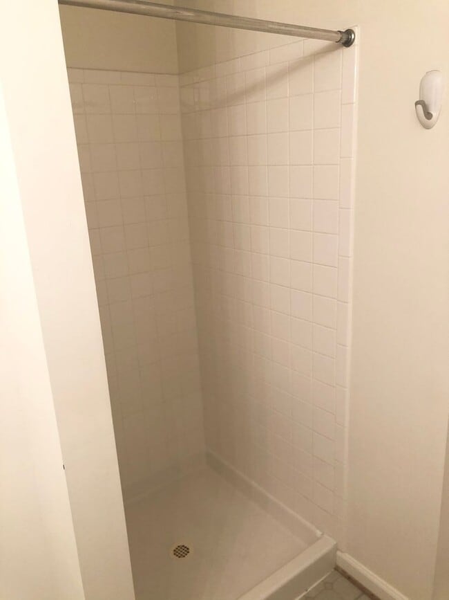 Building Photo - 7505 Calderon Ct