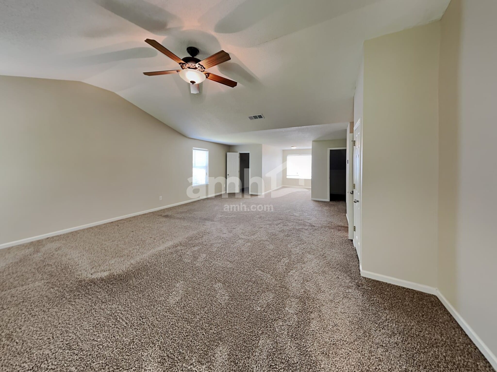 Building Photo - 3094 Lonetree Point