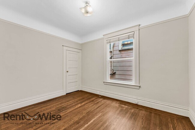 Building Photo - 1287 4th Ave