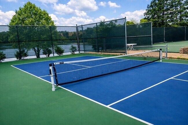 Building Photo - 2986 Buttonwood Dr