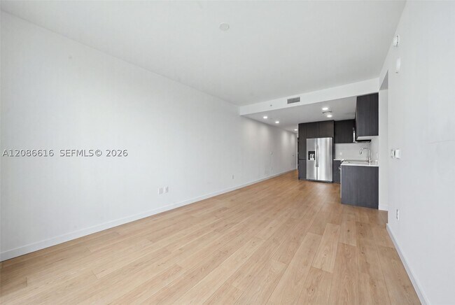 Building Photo - 2000 Biscayne Blvd