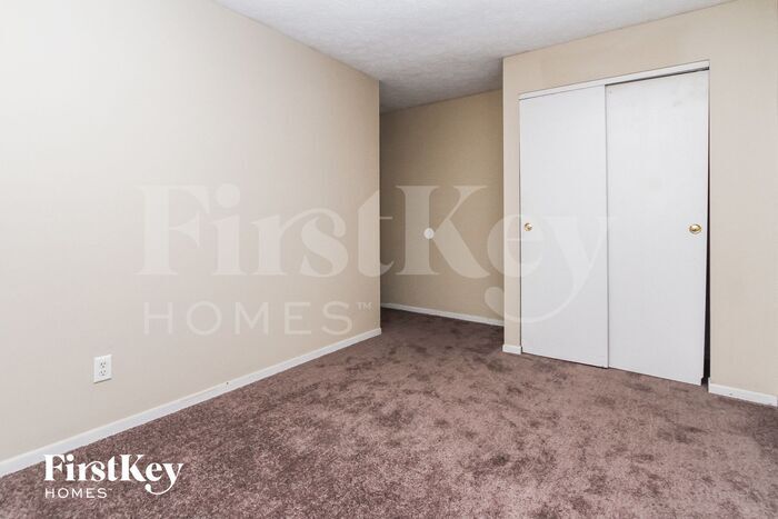 Building Photo - 5519 Old Mill Ct