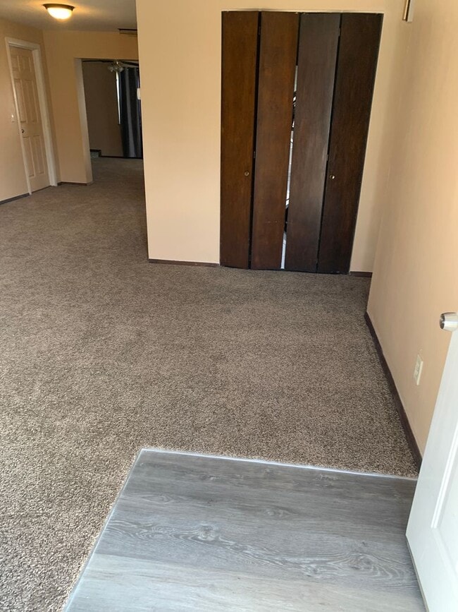 Building Photo - Three Bedroom One and a Half Bath Ranch Home in Delhi