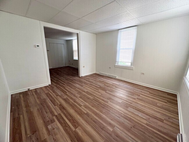Building Photo - 3 Bedroom 1.5 Bathroom in Highspire!