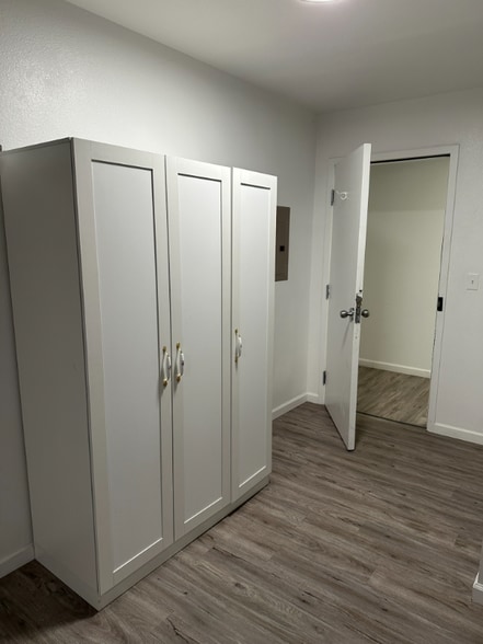 Building Photo - 1120 Montana St