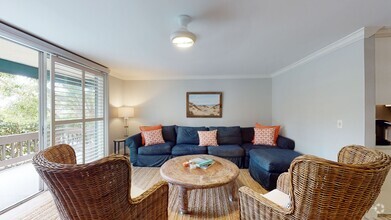 Building Photo - Fully Furnished Condo in La Jolla!! 2 Bedr...