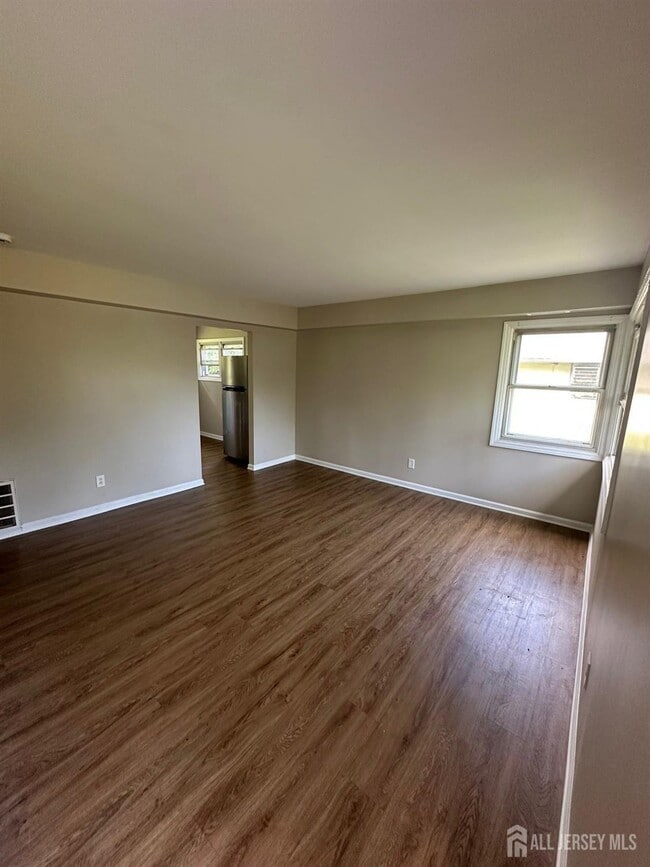Building Photo - 1075 Fireside Ave