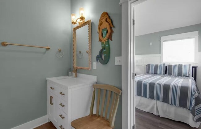 Building Photo - 68 Cobia St
