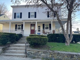 Building Photo - 123 Hibbert St