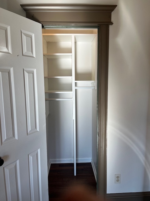 Living Room coat closet - 5534 Rinker Cir