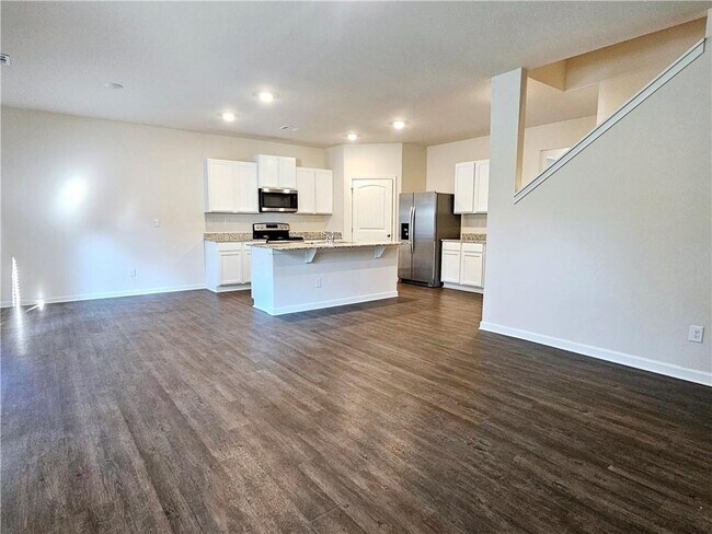 Building Photo - 306 Walnut Grv Wy