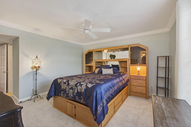 Building Photo - 300 N Hwy A1A