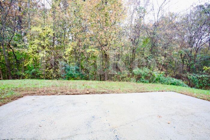 Building Photo - 3817 Sipes Ln