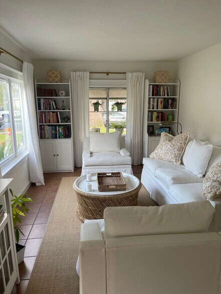 Building Photo - 1920 Gramercy Ave