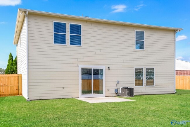 Building Photo - 123 Fire Fly Ln