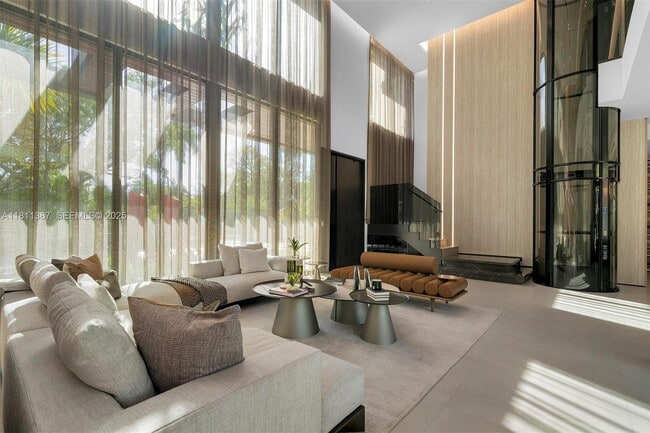 Building Photo - 12500 SW 64th Ave