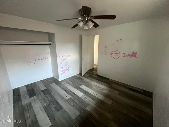 Building Photo - 216 Pacific Dr