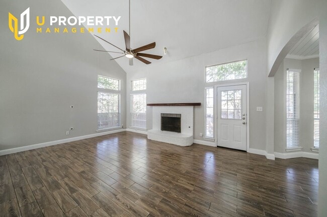 Building Photo - Beautiful two-story home in Flower Mound