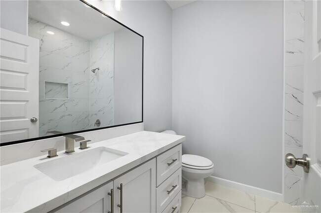 Building Photo - 12 N 5th St