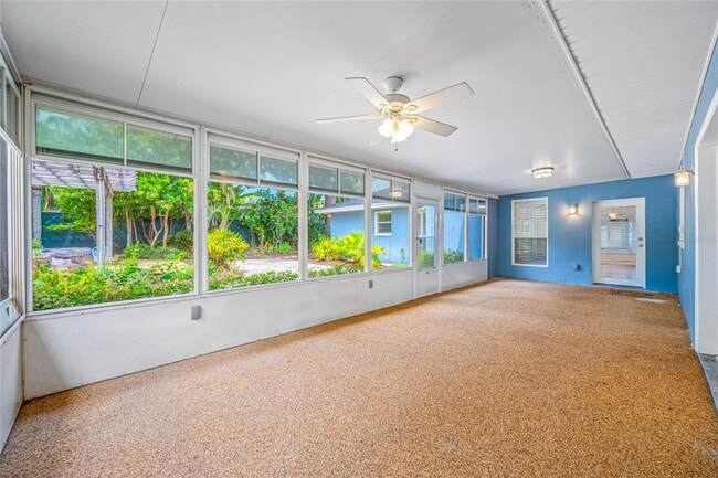 Building Photo - 401 Whitcomb Blvd