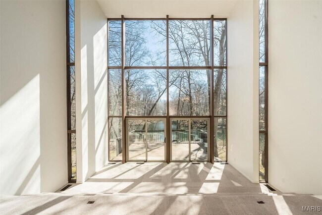 Building Photo - 20 Arrowhead Estates Ln