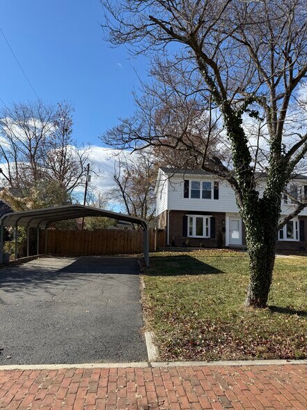 Building Photo - 113 Catoctin Cir NE